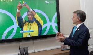 aNTOA Y MEDALLA DE ORO