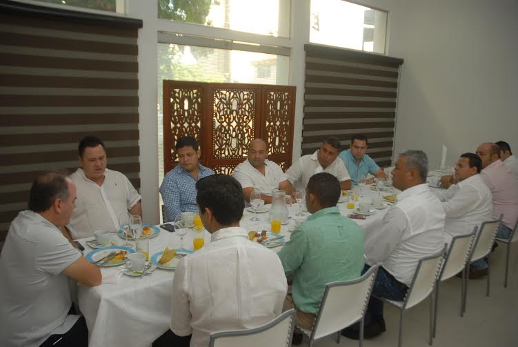 Gobernador electo Franco Ovalle, sostuvo primer encuentro con Diputados que conformarán la nueva Asamblea del Cesar 2016 – 2019