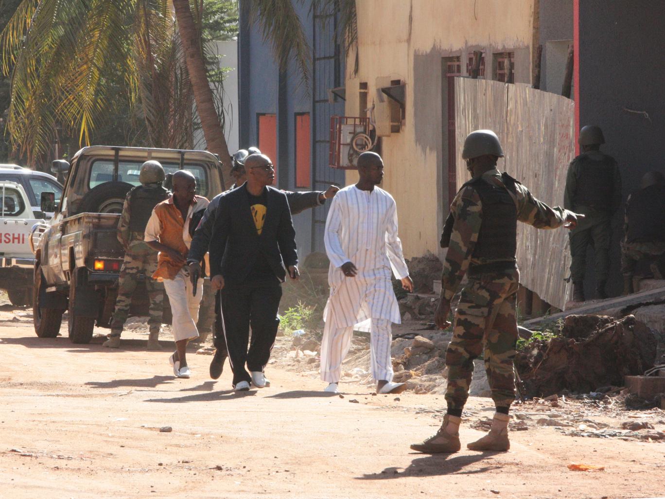 Toma de hotel en Bamako, Mali deja 40 muertos y demuestra el alcance global del terrorismo