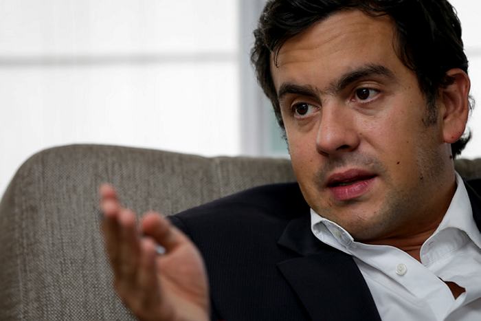 Rodrigo Lara defiende venta de ISAGEN y rechaza injerencia de la rama judicial