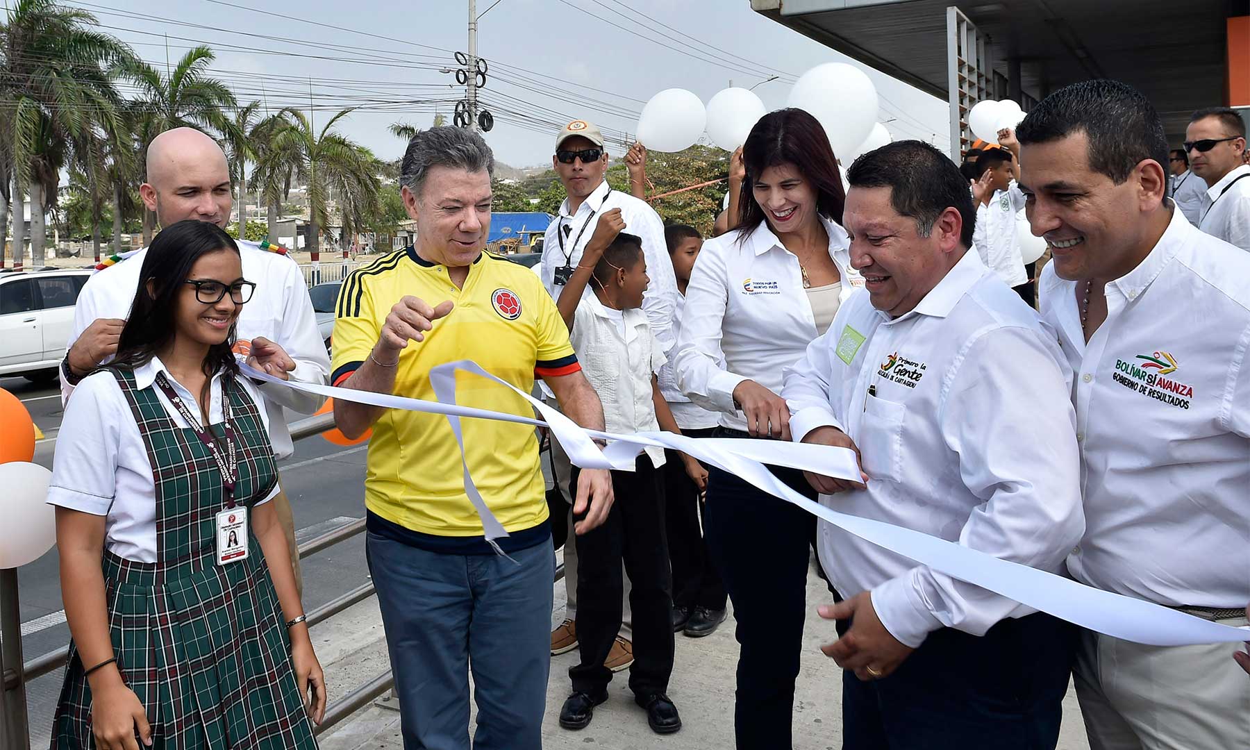 Presidente Santos inaugura sistema de transporte masivo Transcaribe en Cartagena