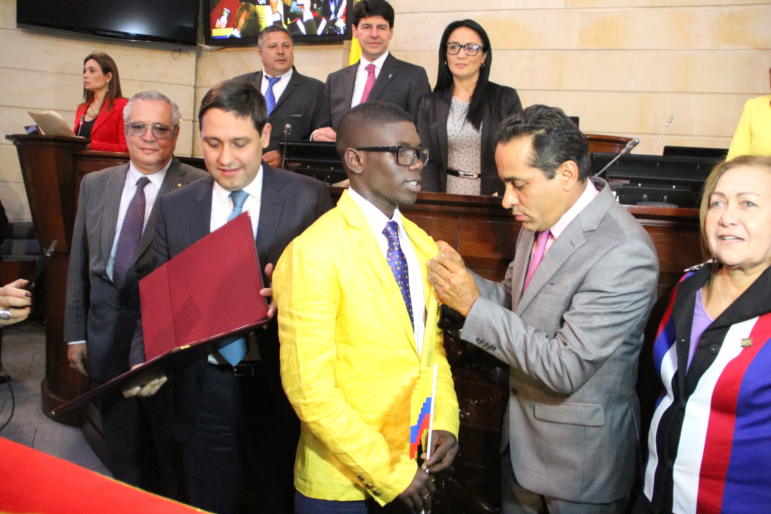 Medellistas Olimpicos de Colombia, fueron condecorados en el Senado