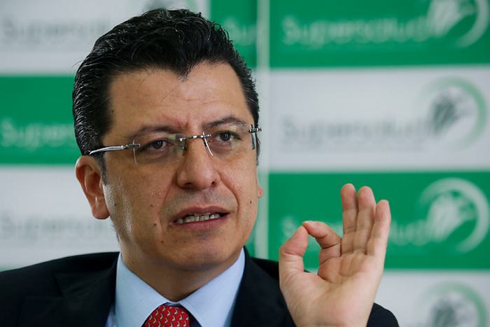 La Procuraduría suspendió al Superintendente de Salud, Norman Julio Muñoz, por irregularidades en Medimás.