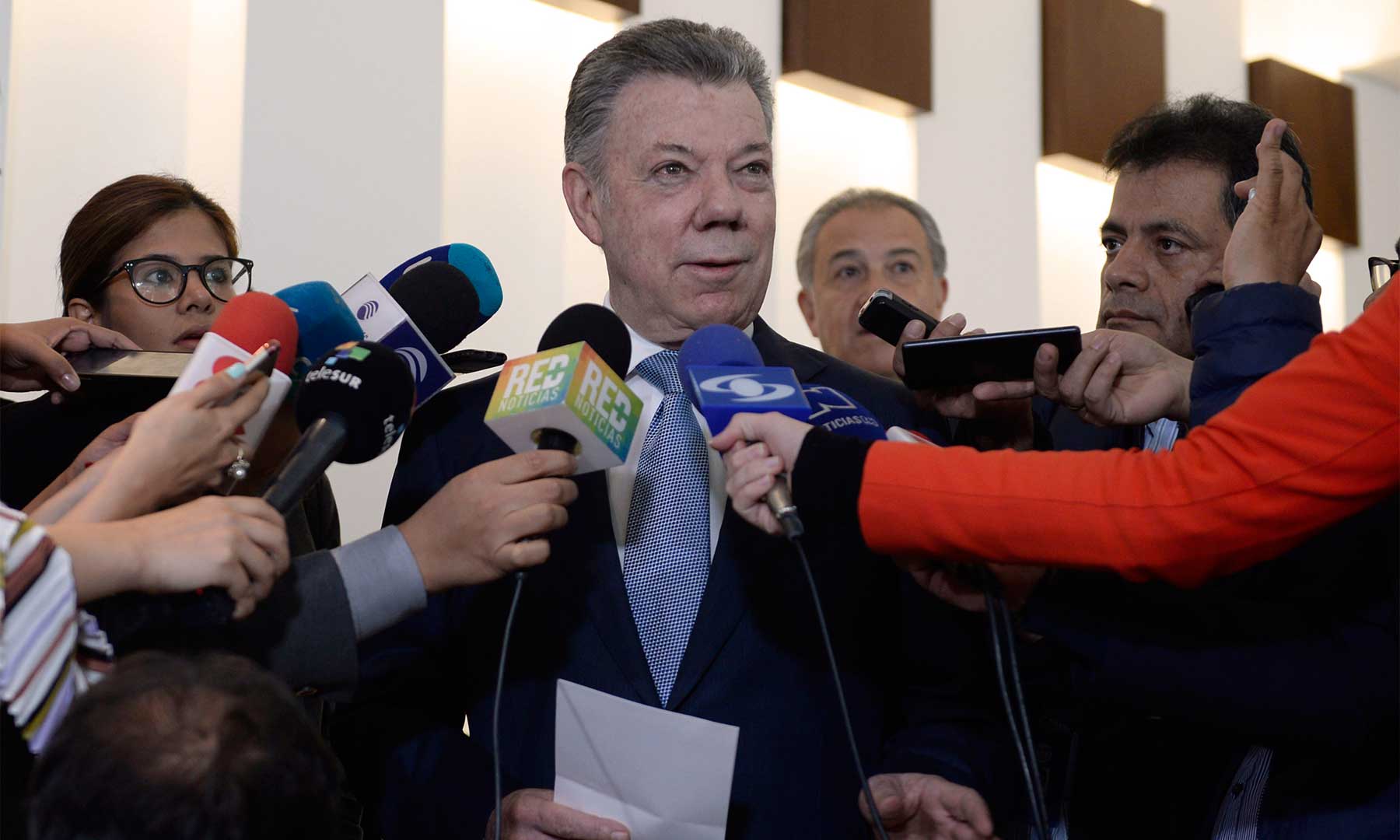 Juan Manuel Santos …3,2 1 en cuenta regresiva