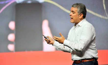Me interesa trabajar con ustedes sin color político, me interesa que les vaya bien: Presidente Duque a alcaldes del país