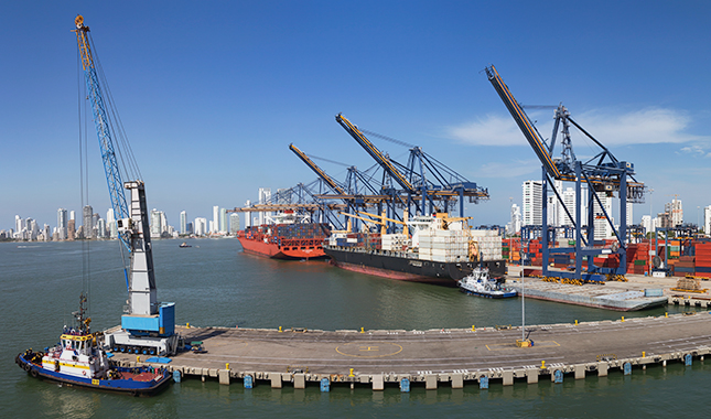 PRESIDENTE DUQUE FIRMA DECRETO DE RÉGIMEN ADUANERO