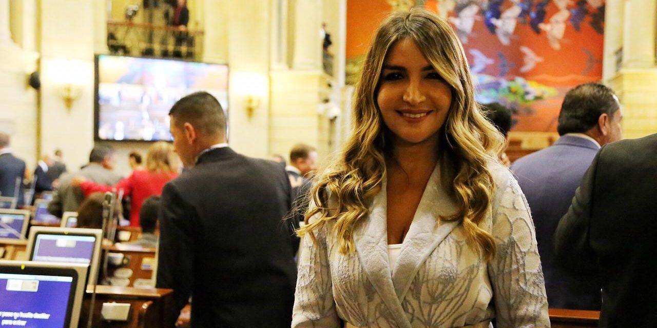 Nadia Blel Scaff Senadora de la República nominada a los Premios Politika 2019