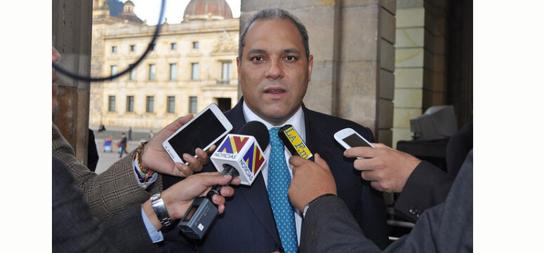 “Bajarle el presupuesto al agro es una irresponsabilidad”: Senador Name