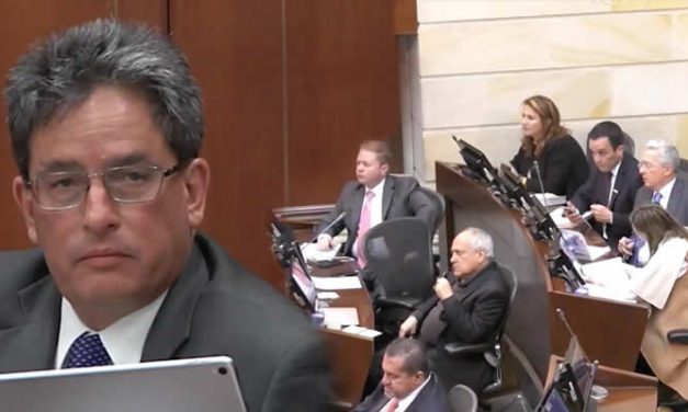 Sin ningún cambio  MinHacienda presentará nuevamente Ley de Financiamiento al Congreso.