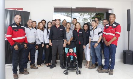 Talento humano es la clave para el éxito en Tip Top: Héctor Avellaneda