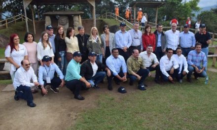 Liderazgo y Gestión  de la Federación Nacional de Departamentos en Beneficio de las Regiones (1)