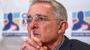 Álvaro Uribe renunció a su curul en el Senado, SU CASO PASARÍA A LA JUSTICIA oRDINARIA