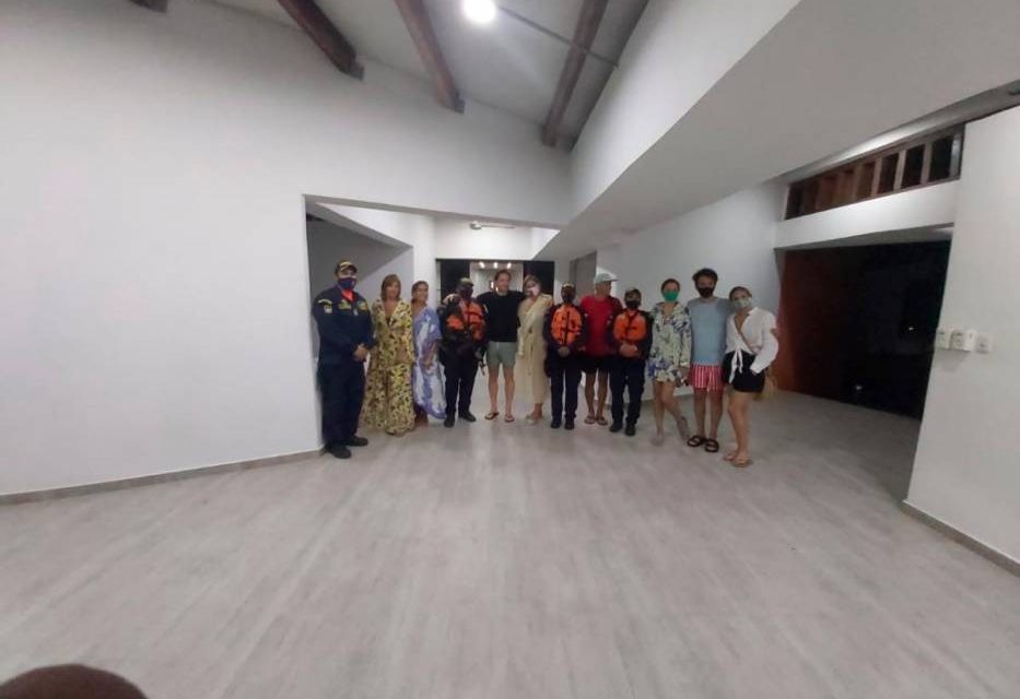 [Video] Rescatan a Laura Tobón y su familia tras naufragio