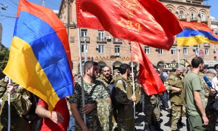 Siete claves para entender el conflicto entre Armenia y Azerbaiyán por Nagorno Karabaj, la herida abierta del Cáucaso Sur