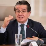 Ministra Corcho: no les “pase factura” a los médicos, les debemos mucho