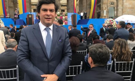 GABRIEL VELASCO OCAMPO  SENADOR , RECIBIRÁ EL PREMIO POLITIKA 2020 GESTIÓN Y LIDERAZGO