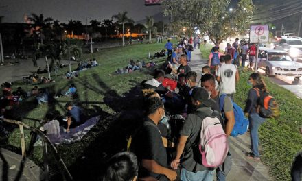 Una nueva caravana de migrantes hondureños se dirige a EE.UU. a pesar de la pandemia