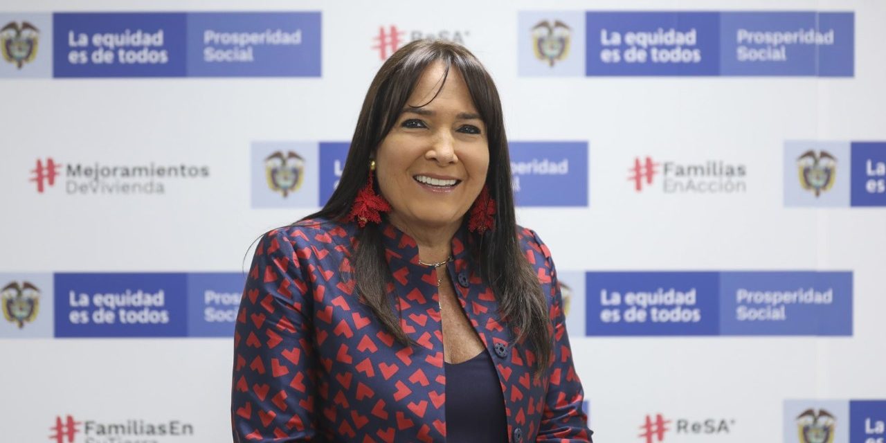 SUSANA CORREA BORRERO DIRECTORA DEL DPS RECIBE EL PREMIO POLITIKA 2020 GESTIÓN Y LIDERAZGO  COMO «MUJER DEL AÑO»
