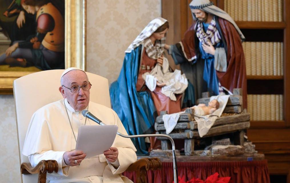 El papa Francisco anuncia un Año de la Familia