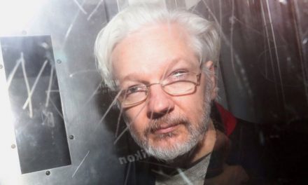 Julian Assange: la justicia de Reino Unido rechaza la extradición del fundador de Wikileaks a Estados Unidos