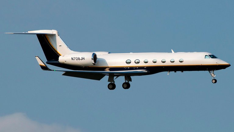 Un avión del Departamento de Justicia de Estados Unidos aterrizó en Cabo Verde tras aprobarse la extradición del empresario colombiano Alex Saab