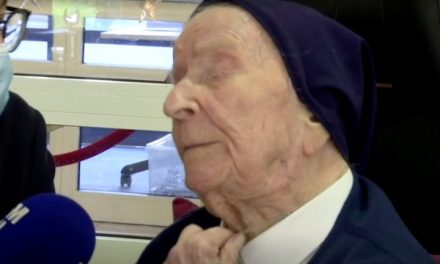 La Hermana André, la persona más longeva de Europa, cumplió 117 años tras superar el coronavirus