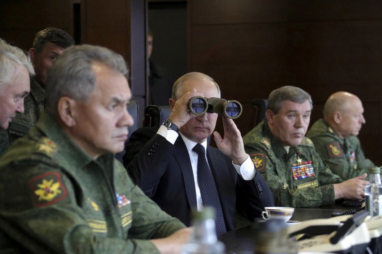 Espías y sicarios rusos, explosiones y Novichok: el siniestro plan de Vladimir Putin que sacude Europa