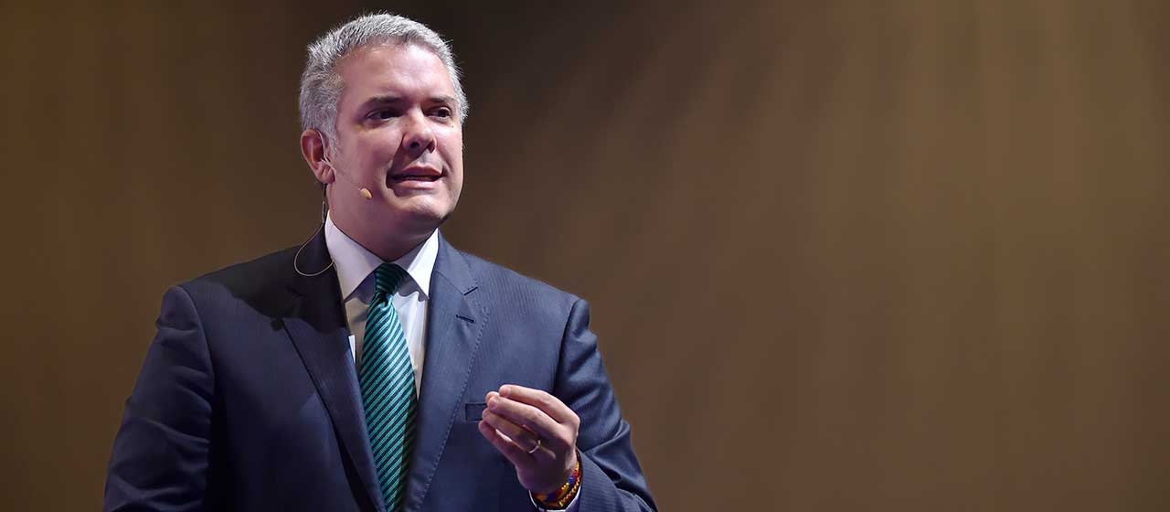 Aglomeraciones en medio de pico de pandemia podrían conducir a desenlaces fatales, advierte Presidente Duque