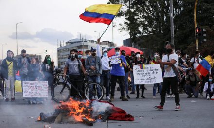 Sube a 42 el número de muertos durante manifestaciones del paro nacional: Defensoría