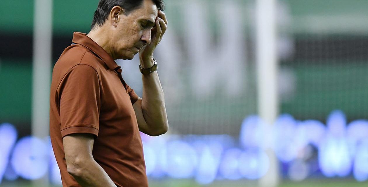 ¡No va más! Alexandre Guimarães dejó de ser técnico de Nacional