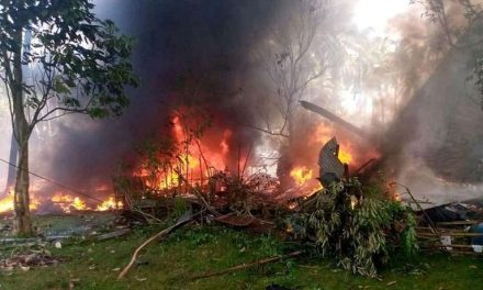 Se estrelló un avión militar en Filipinas: al menos 31 muertos y 54 heridos