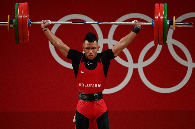Colombia conquista su primera medalla en Tokio 2020: el pesista Luis Javier Mosquera obtuvo plata en 67 kgs.