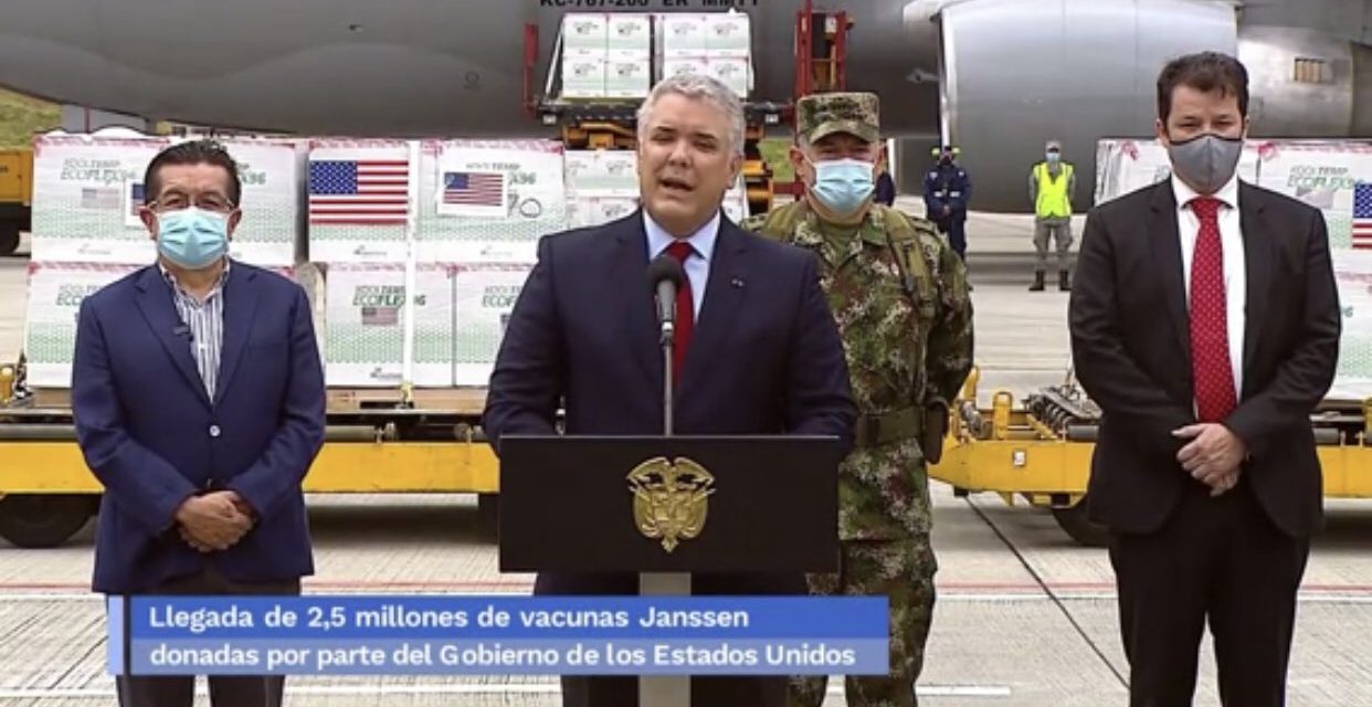 Llegan a Colombia 2.5 millones de vacunas donadas por EE. UU.