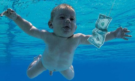 Nevermind de Nirvana: el joven que apareció de bebé en la portada del álbum demanda a la banda por pornografía infantil