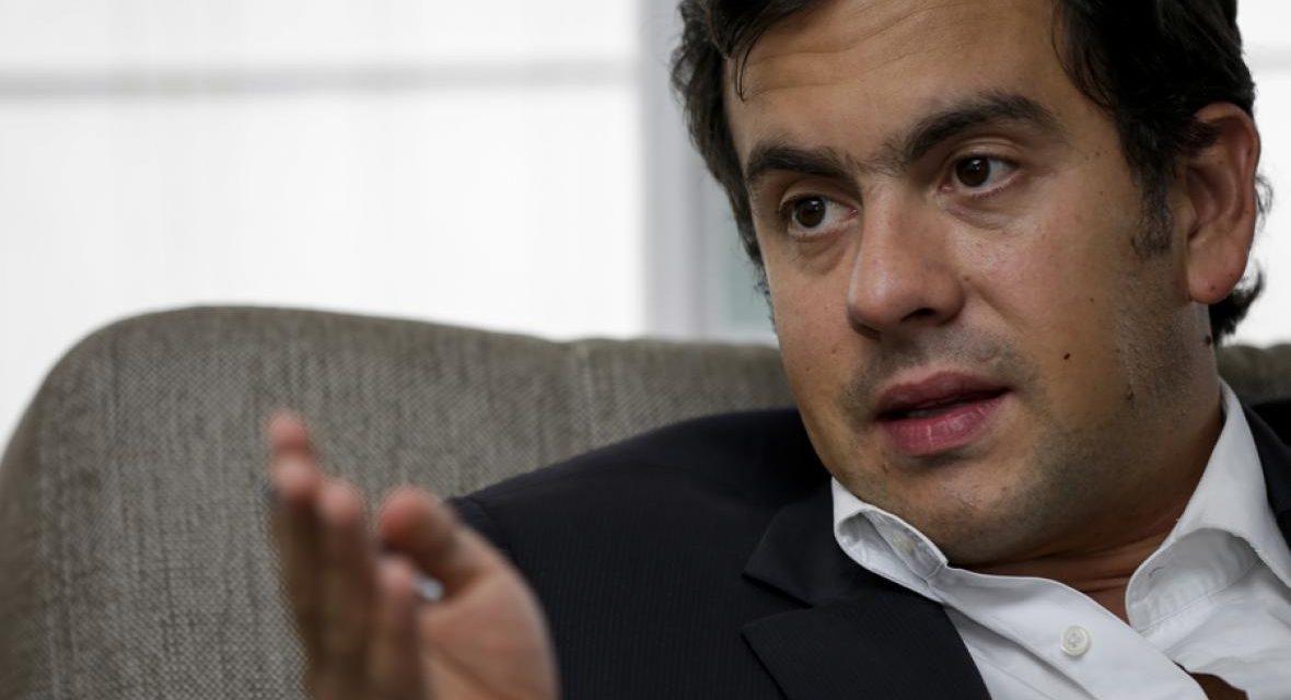 Rodrigo Lara Senador y Precandidato Presidencial recibirá el premio Politika 2021 «Gestión y Liderazgo»