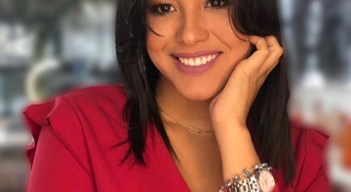 Maria Camila Orozco recibirá el Premio Politika 2021 como mejor  reportera y presentadora de noticias en televisión