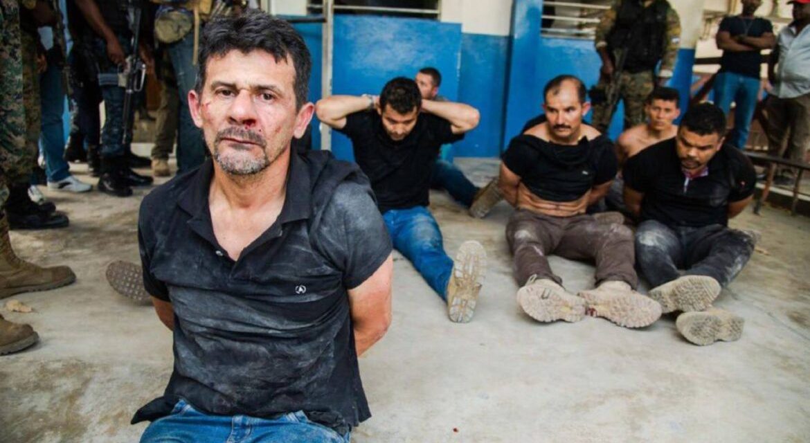 Comisión del Gobierno colombiano viajó a Haití para identificar cuerpos de ex militares