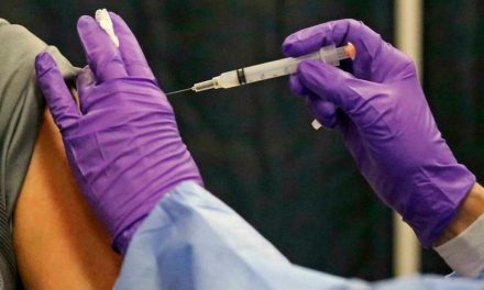 Colombia fortalecerá la vacunación contra el coronavirus: Vice Ministro de Salud Luis Alexander Moscoso
