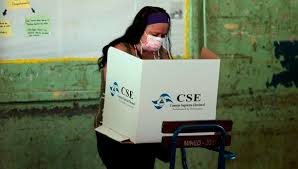Nicaragua concluye elecciones que perpetúan a Ortega en el poder