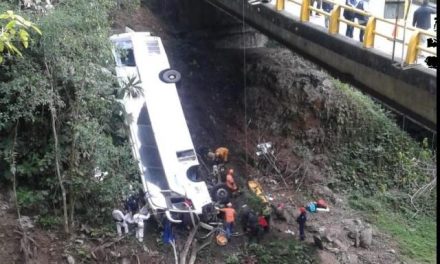 7 muertos y 29 heridos dejan grave accidente en la autopista Medellín, Bogotá