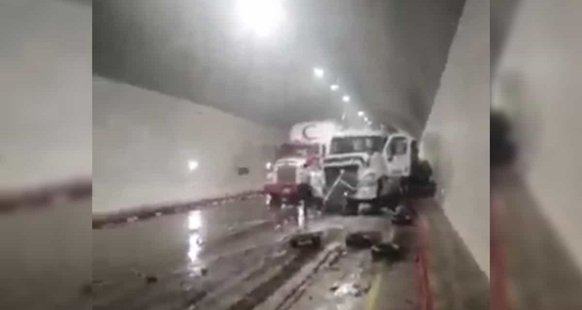 Al menos siete muertos y 33 heridos deja accidente vial en el tunel de la Línea