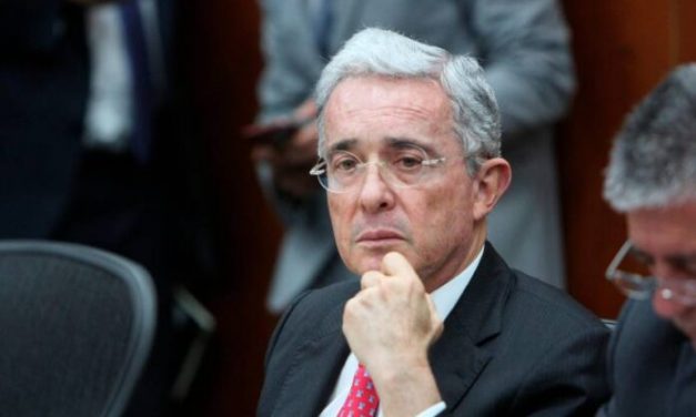 Fiscalía llama a juicio a expresidente Álvaro Uribe