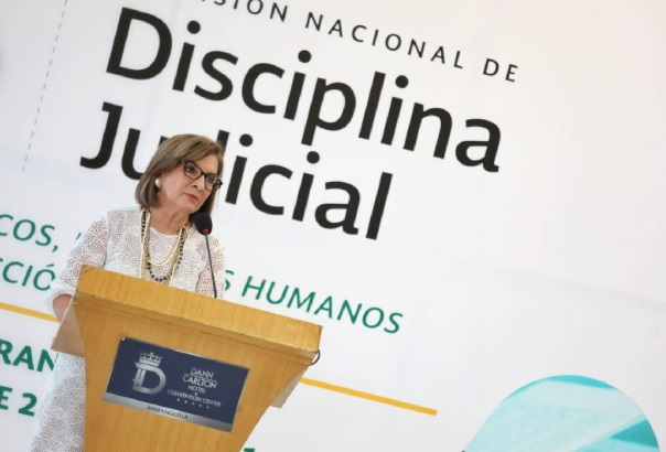 Propuesta de Gustavo Petro de acabar la Procuraduría; sin palabras: Margarita Cabello