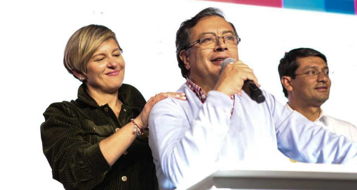 Gustavo Petro propone convocar las fuerzas democráticas y le hace un guiño a Fajardo