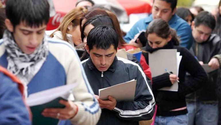 Tasa de desempleo en Colombia se ubicó en 12,9% en el segundo mes del año