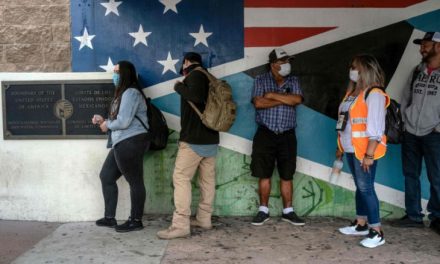 Cientos de colombianos son expulsados de Estados Unidos invocando norma sanitaria por pandemia