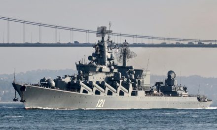 Rusia y Ucrania: por qué el hundimiento del Moskva es un duro golpe para la moral rusa y para su fuerza naval