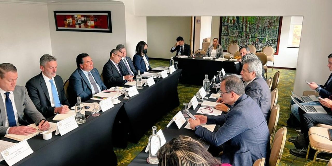 Delegados del presidente Petro piden al Gobierno Americano renegociar el TLC
