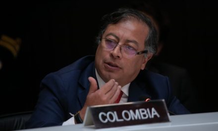 Presidente Petro pide conferencia regional a la comunidad andina de naciones para reevaluar política contra las drogas