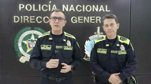 General Vargas se despide y da bienvenida a Sanabria, nuevo director de la Policía